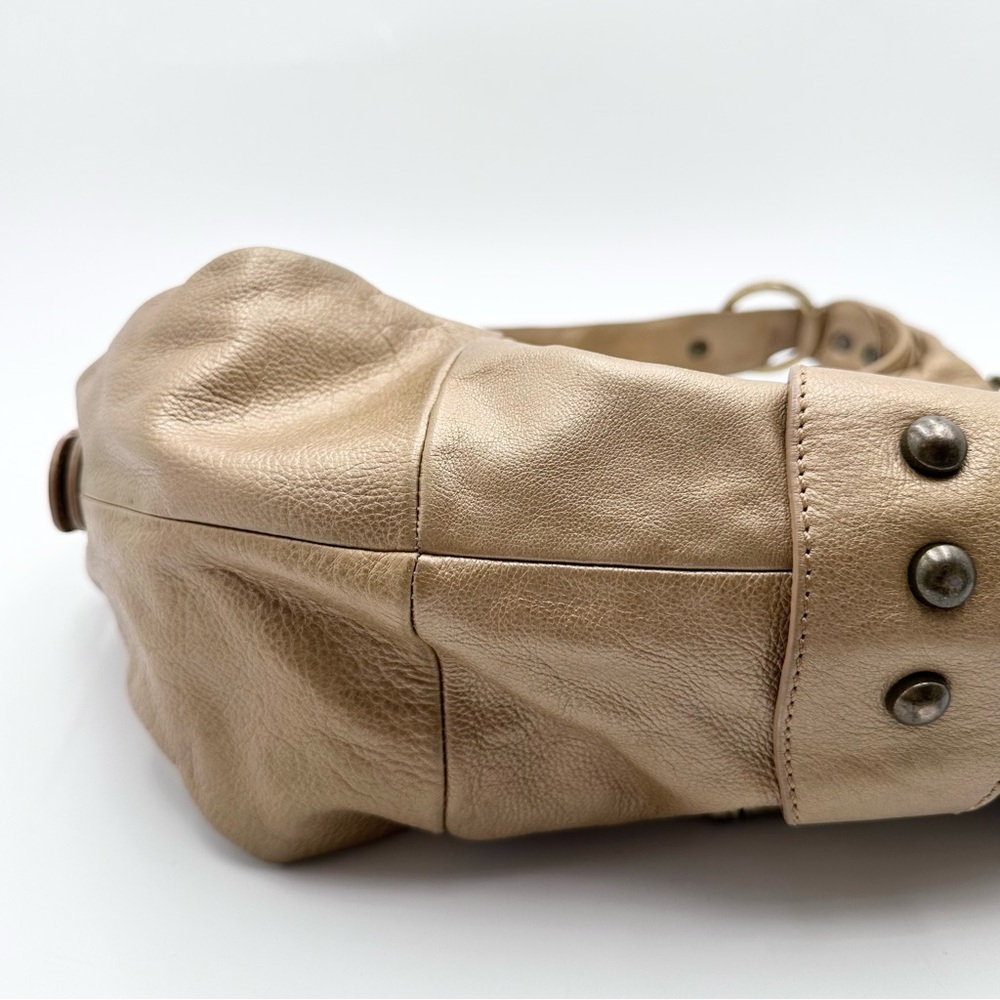 Isabella Fiore Leather Gold Hobo Shoulder Bag - Picture 4 of 16